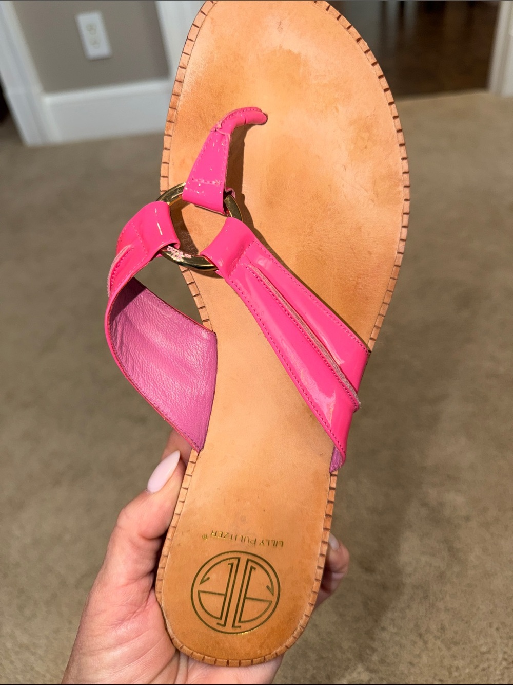 Lilly Pulitzer Hot Pink Patent McKim Leather Sandals size 9 - Picture 2 of 4